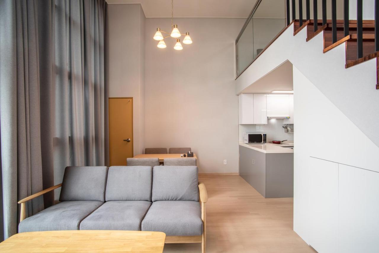 Jeju Central Park Residence Екстер'єр фото