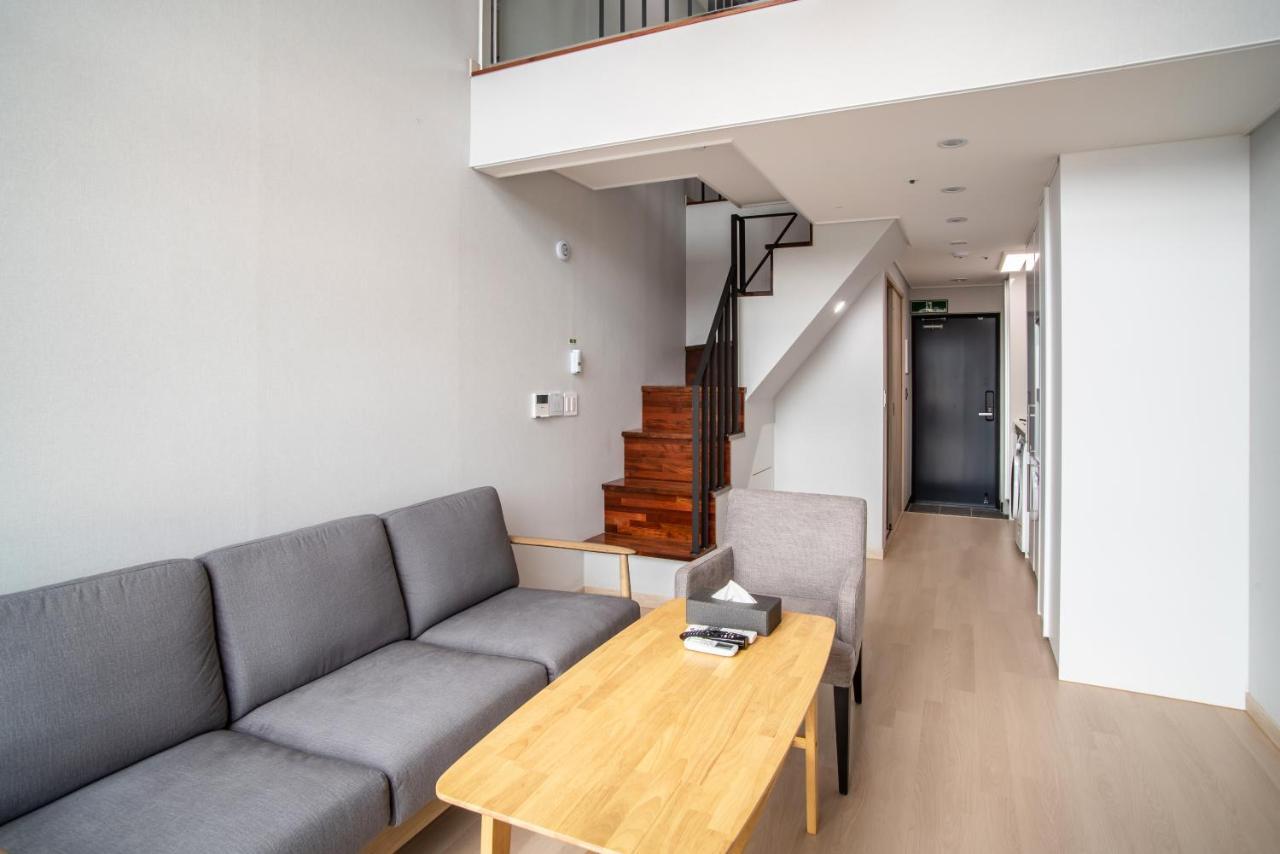 Jeju Central Park Residence Екстер'єр фото